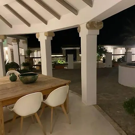 Cortijo Almarchal Villa *